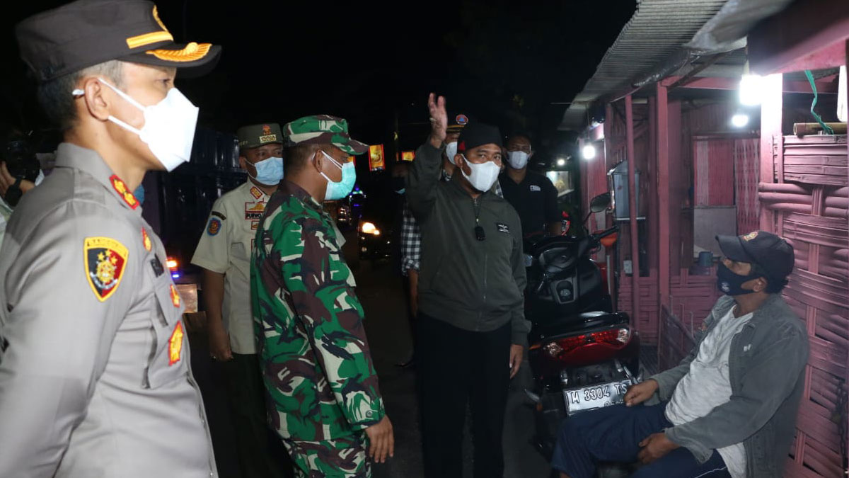 Hari Pertama Ppkm Darurat Bupati Sumenep Pantau Cafe Dan Rumah Makan