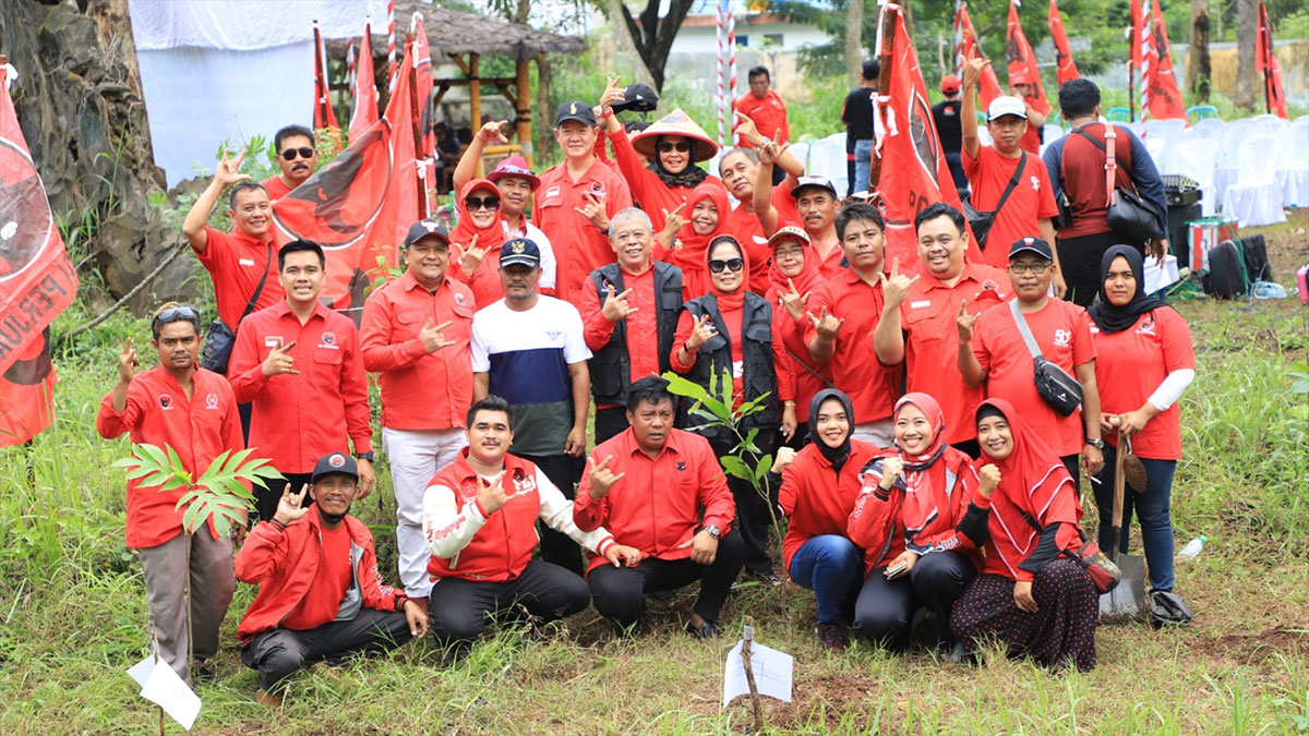 Dari Banyu Biru DPD PDIP Jatim Canangkan Gerakan Mencintai Bumi PDI