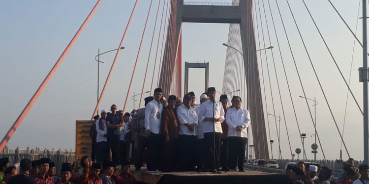 Gratiskan Jembatan Tol Suramadu, Jokowi: Negara Tidak Berhitung Untung-Rugi