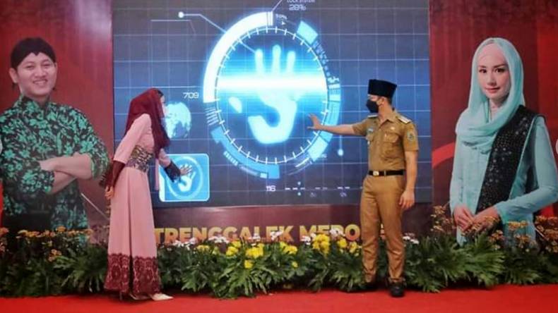 pdip-jatim-220214-arifin-busana-asn-1