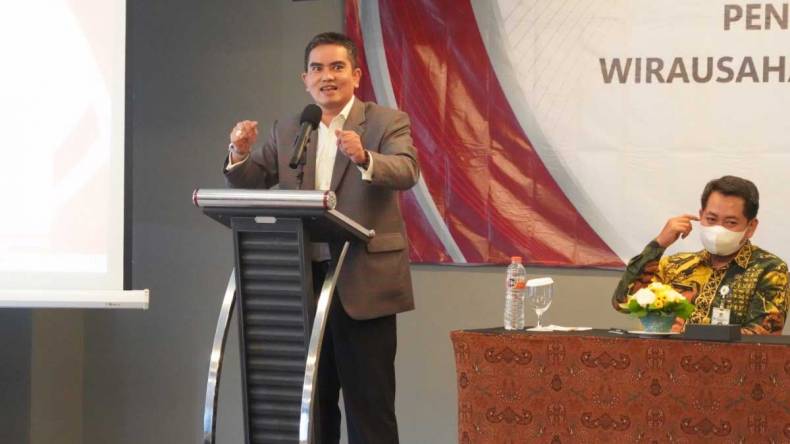 Bimtek, Gus Falah Berharap IKM di Lamongan dan Gresik Tingkatkan Mutu Produk