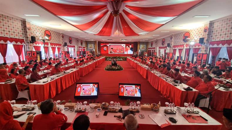 Bertekad Menang Spektakuler di 2024, Banteng Jatim Studi Banding ke DPD PDIP Jateng