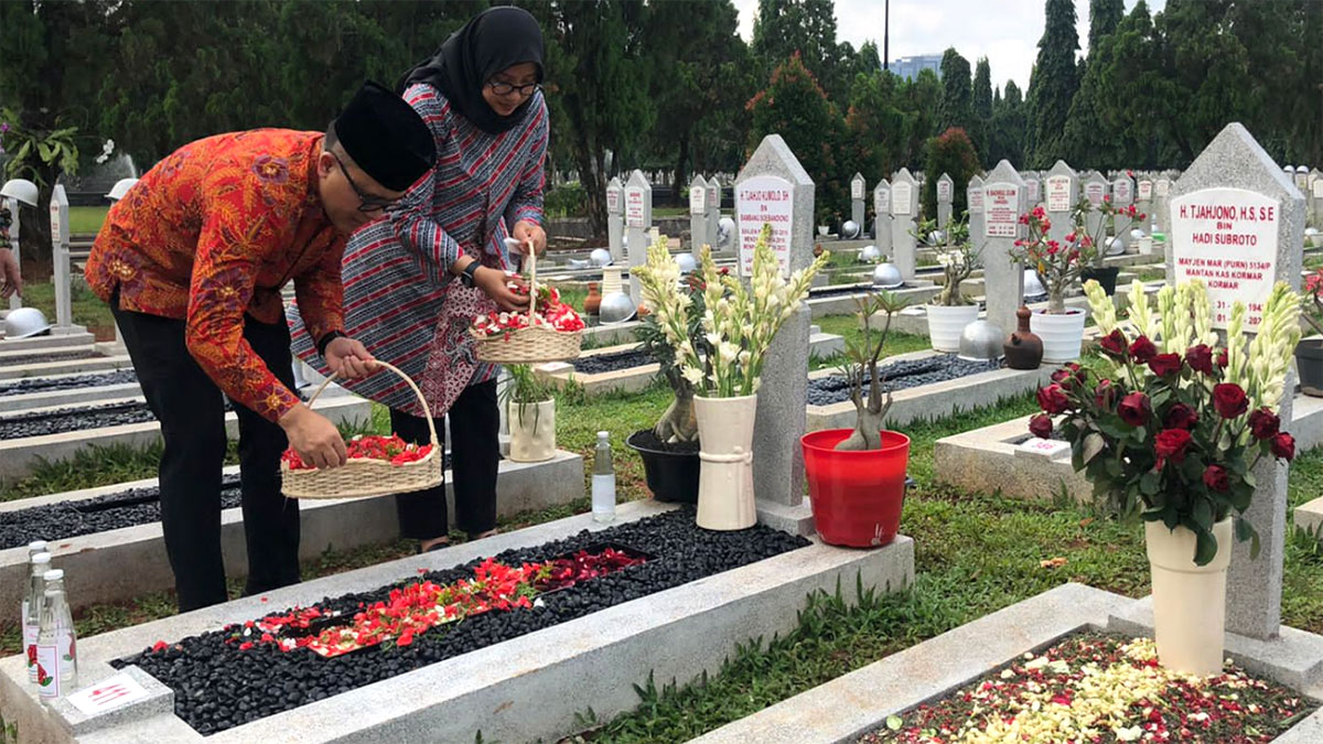 Nyekar Makam Tjahjo Kumolo, Menpan-RB Azwar Anas: Al-Fatihah untuk Beliau