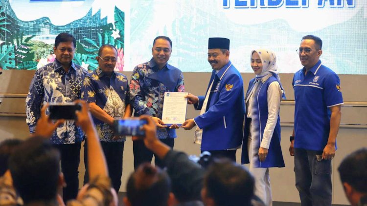 PDIP-Jatim-Eri-Cahyadi---Armuji-21082024