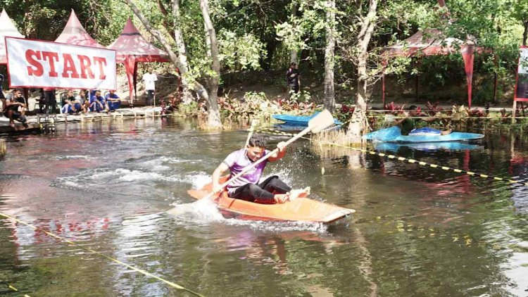 PDIP-Jatim-Peserta-Dayung-Kano-23082024