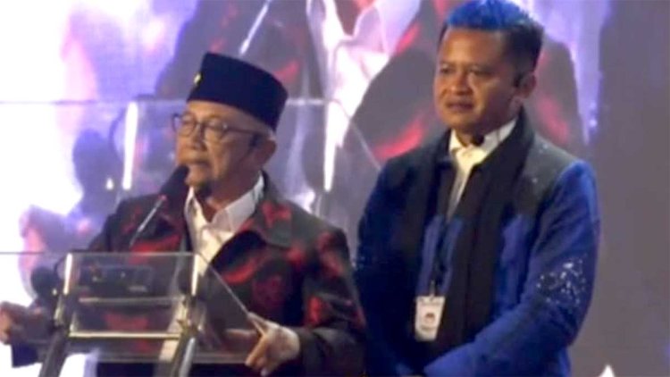 pdip-jatim-241105-rianto-beky-debat