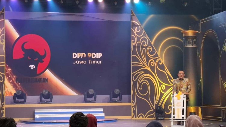 PDIP-Jatim-Deni-Wicaksono-17092025