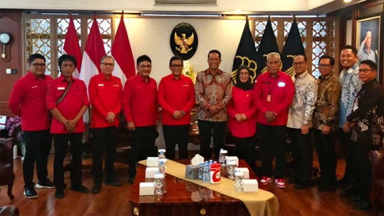 pdip-jatim-250912-dpp-kemenkum