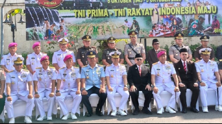 pdip jatim 250928 tni nyekar makam bk