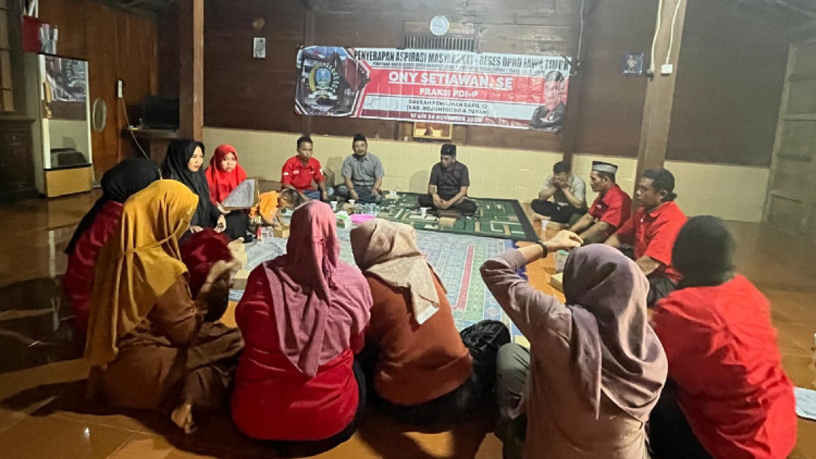 pdip jatim 251121 reses ony