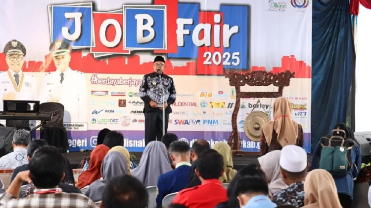 pdip jatim 251127 job fair