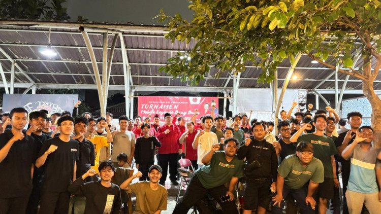 pdip jatim 251207 mobile legend gayungan 1