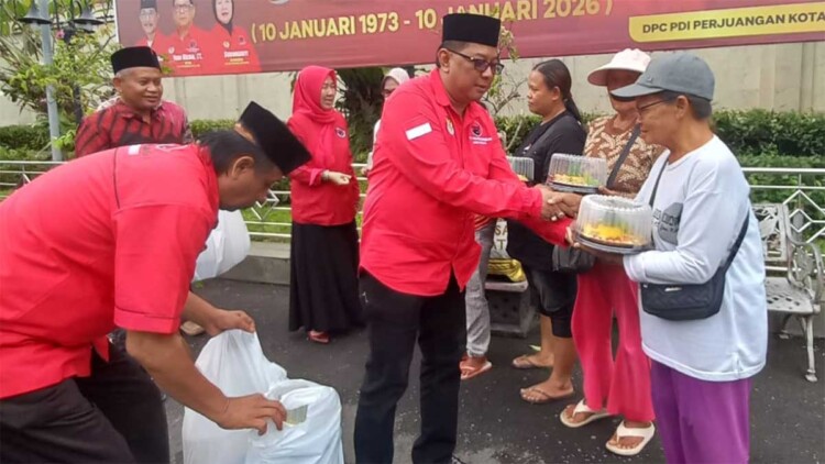 pdip-jatim-260123-kota-blitar-tumpengan-1