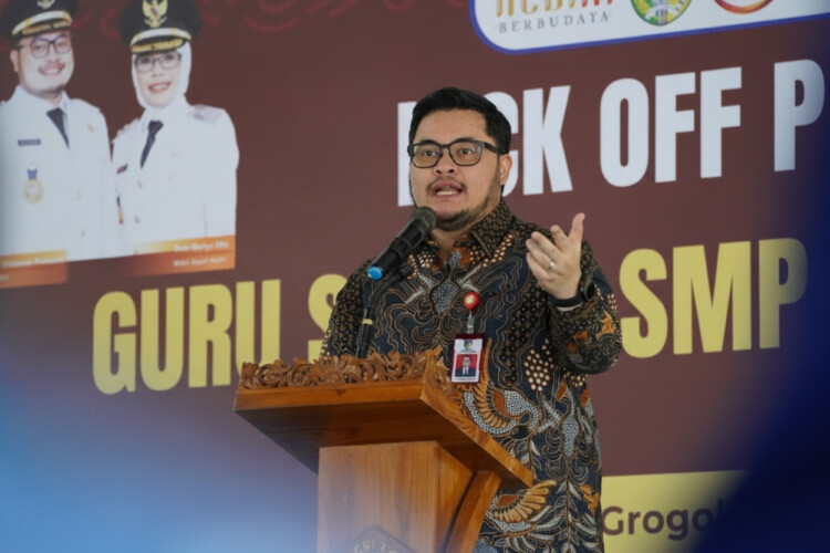 pdip jatim 260220 mas dhito