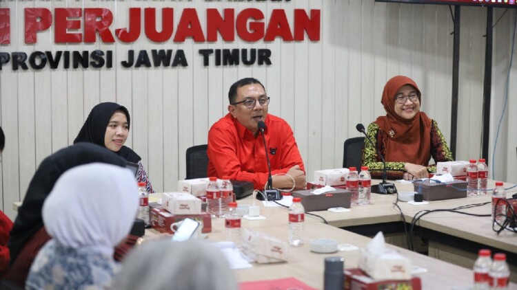 pdip jatim 260409 rat mega bhakti 1