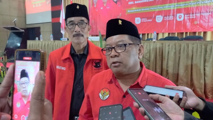 pdip jatim 260415 yudi meira