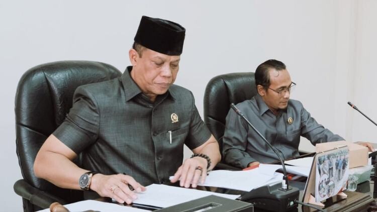 pdip jatim 260706 khamim