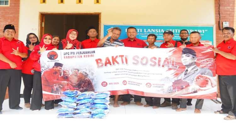 pdip jatim 260714 baksos dpc kediri kab 1