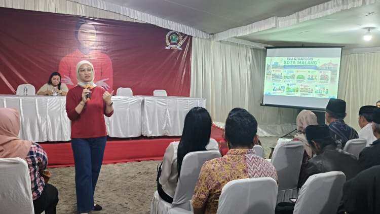 pdip jatim 260715 mia reses 2