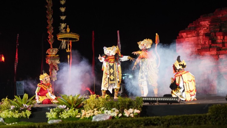 pdip jatim 260716 sastra saraswati 1