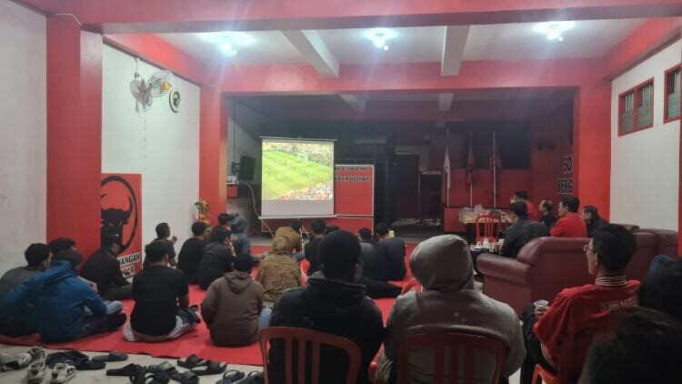 pdip jatim 260720 nobar blitar