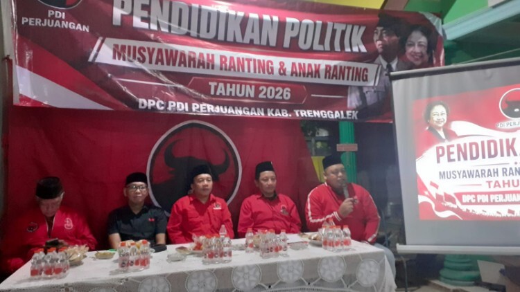 pdip jatim 260726 musran nggalek 1