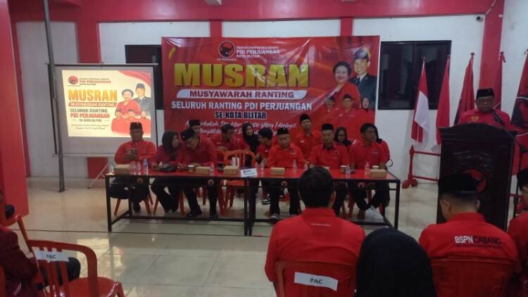 pdip jatim 260809 musran blitar kota 1