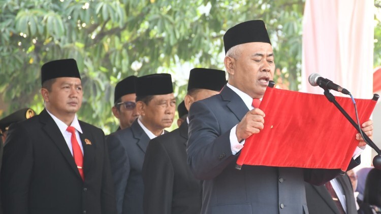 pdip jatim 260817 baca proklamasi