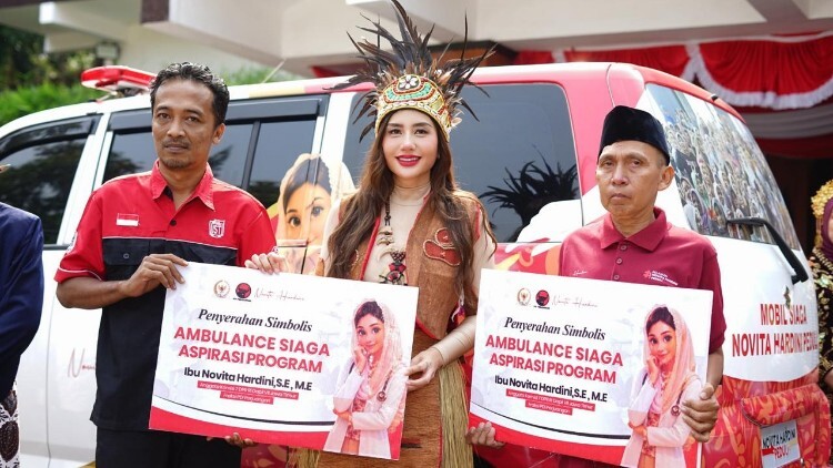 pdip jatim 260818 ambulans nh5