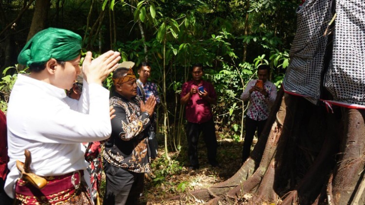 pdip jatim 260827 meteri bumi nggalek 1