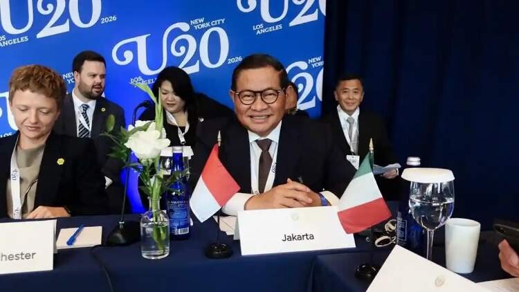pdip jatim 260821 pram new york