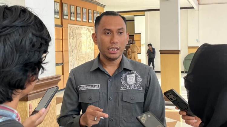 pdip jatim 260903 zulham