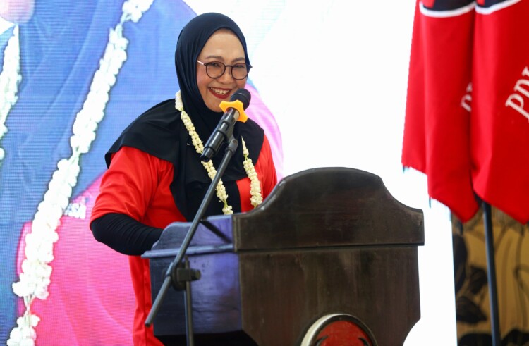 pdip jatim 260917 Sadarestuwati