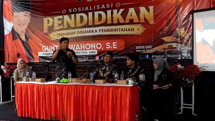 pdip jatim 260926 sosialisasi pendidikan 1