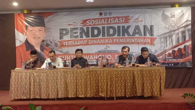 pdip jatim 261002 sosialisasi pendidikan 1
