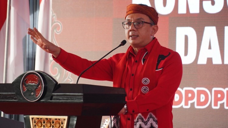 pdip jatim 261011 dw