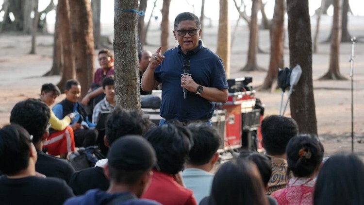 pdip jatim 261017 sekjen di cmc